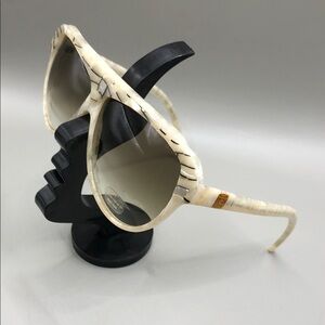 laura biagiotti sunglasses vintage oversized t-55 cream mop inlay Italy designer